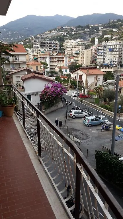 Da Silvia E Beppe Διαμέρισμα Σαν Ρέμο 0*, Σαν Ρέμο